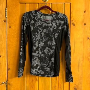 Athleta black and gray abstract floral size s